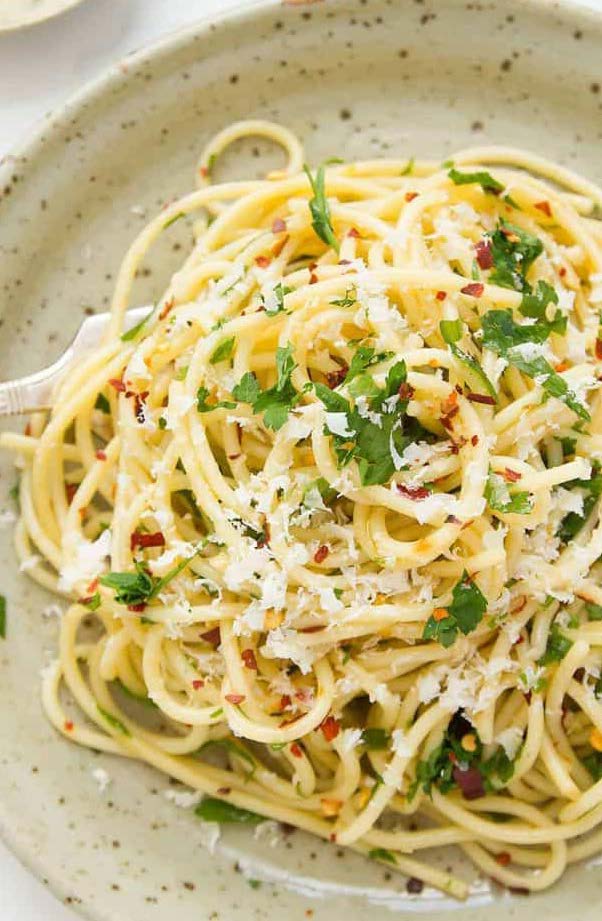 Garlic Olive Oil Spaghetti recipe from Hugh Hamilton wines